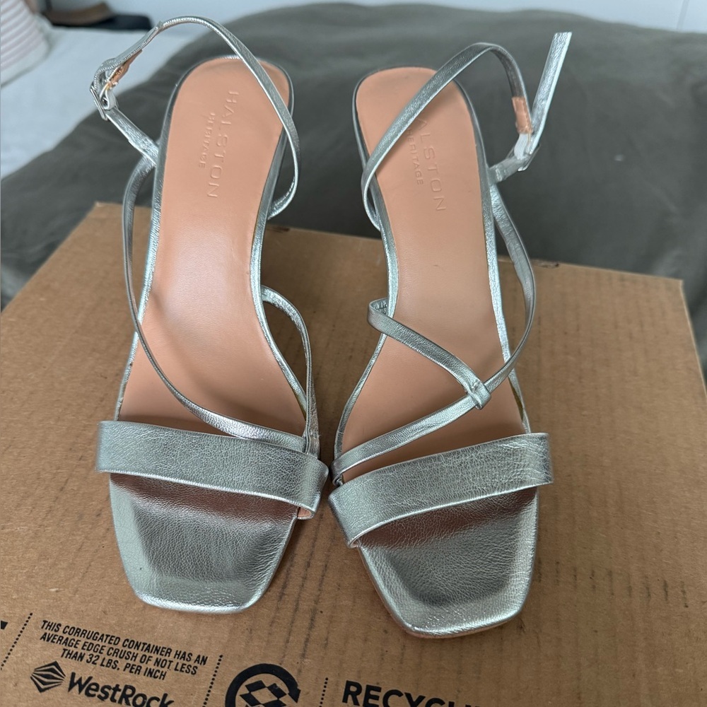 Halston Heritage Silver Leather Heels Strappy Sandals 8 Bridal Prom Wedding Date